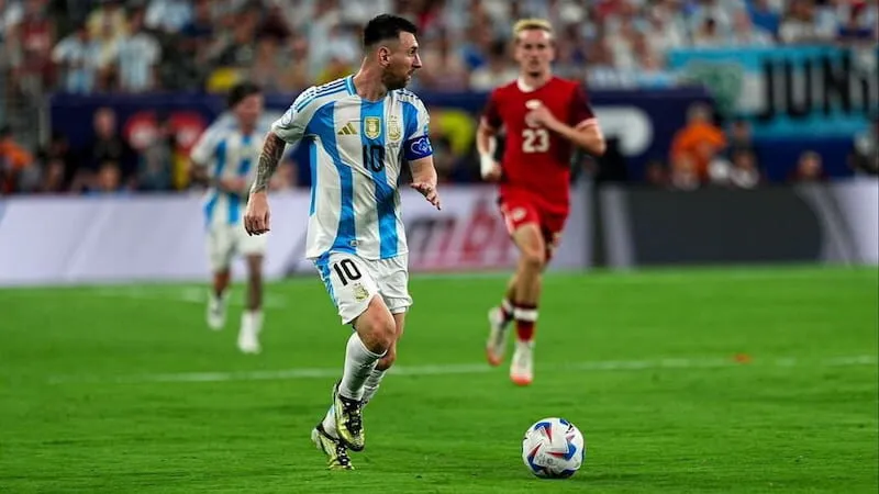 Chiều cao Messi và sự nghiệp bóng đá