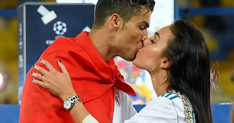 Vợ Ronaldo là ai và tình yêu hôn nhân của ngôi sao bóng đá